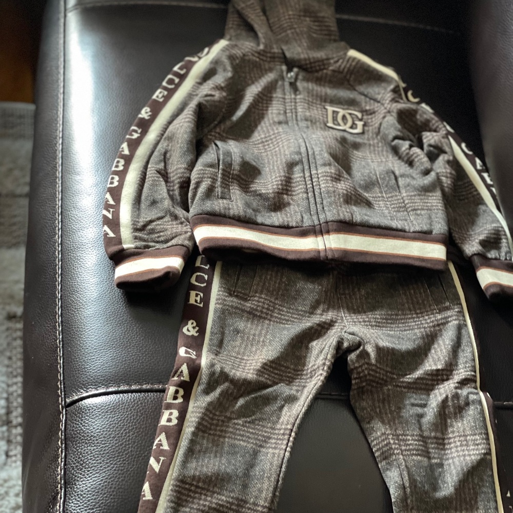 Dolce & Gabbana boys tracksuit 2T